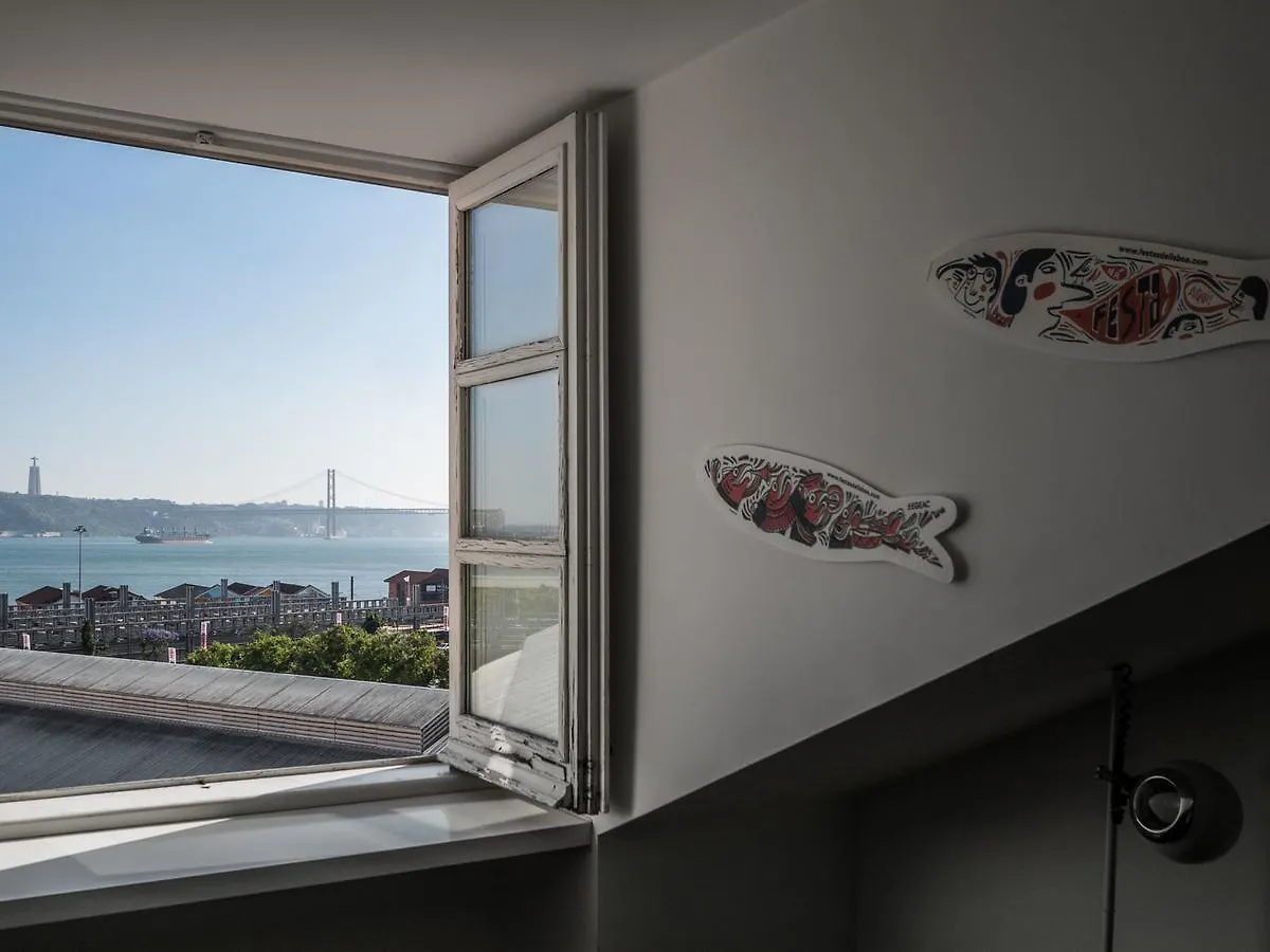 Ribeira Tejo By Shiadu Guesthouse リスボン ゲストハウス